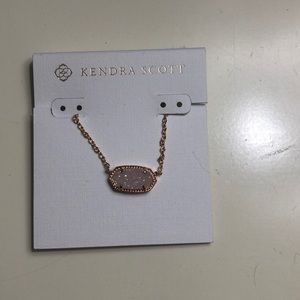 Kendra Scott necklace
